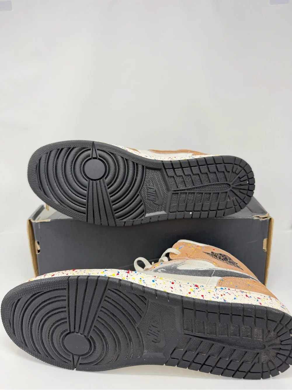 Air Jordan 1 Mid Canvas Paint-Splatter Sneakers - Beige & White